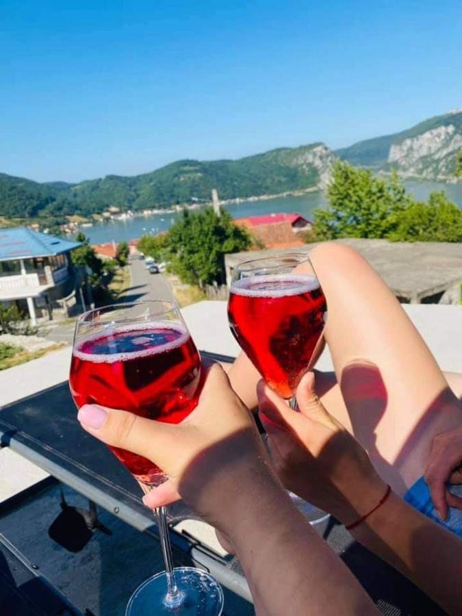 Casa De Vacanta Maga Дубова Екстериор снимка