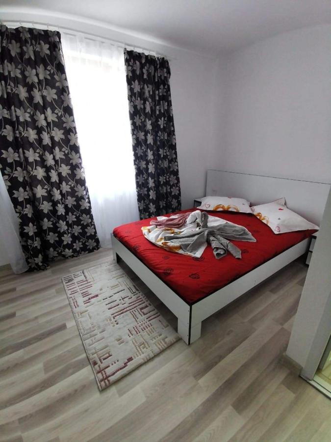 Casa De Vacanta Maga Дубова Екстериор снимка