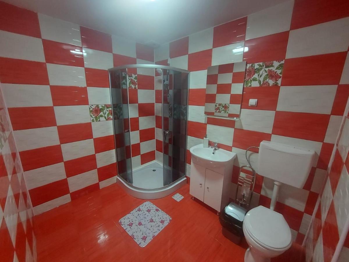 Casa De Vacanta Maga Дубова Екстериор снимка